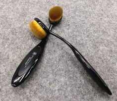 Anastasia beverly hills oval foundation brush