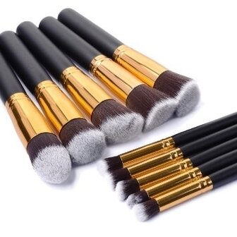 foundation blending brushes