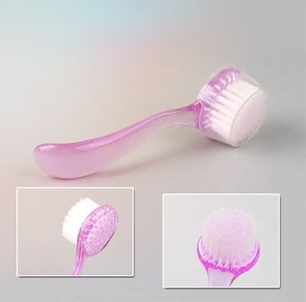 Face cleaning brush